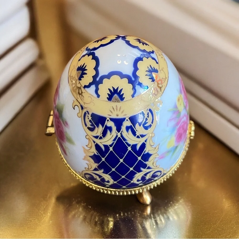 Vintage Vecceli Footed Porcelain Egg Trinket Box Rose Candle 4